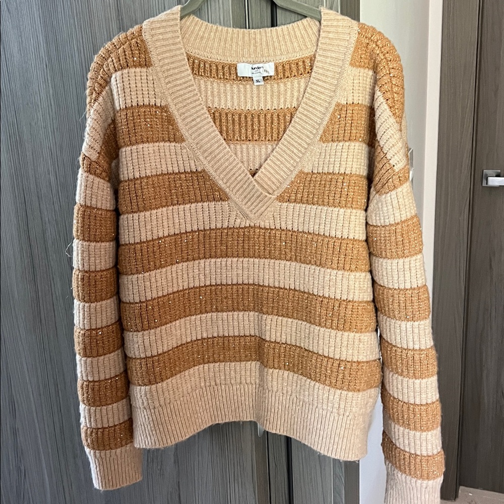 $295 SAUNDERS oversized v-neck sweater XL - Picture 2 of 8
